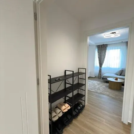 Casa Marina アパート Vlorë